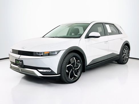 Used 2024 Hyundai Ioniq 5 SEL image 3