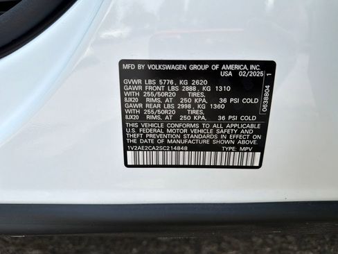 Used 2025 Volkswagen Atlas Cross Sport SEL R-Line AWD/4WD image 51
