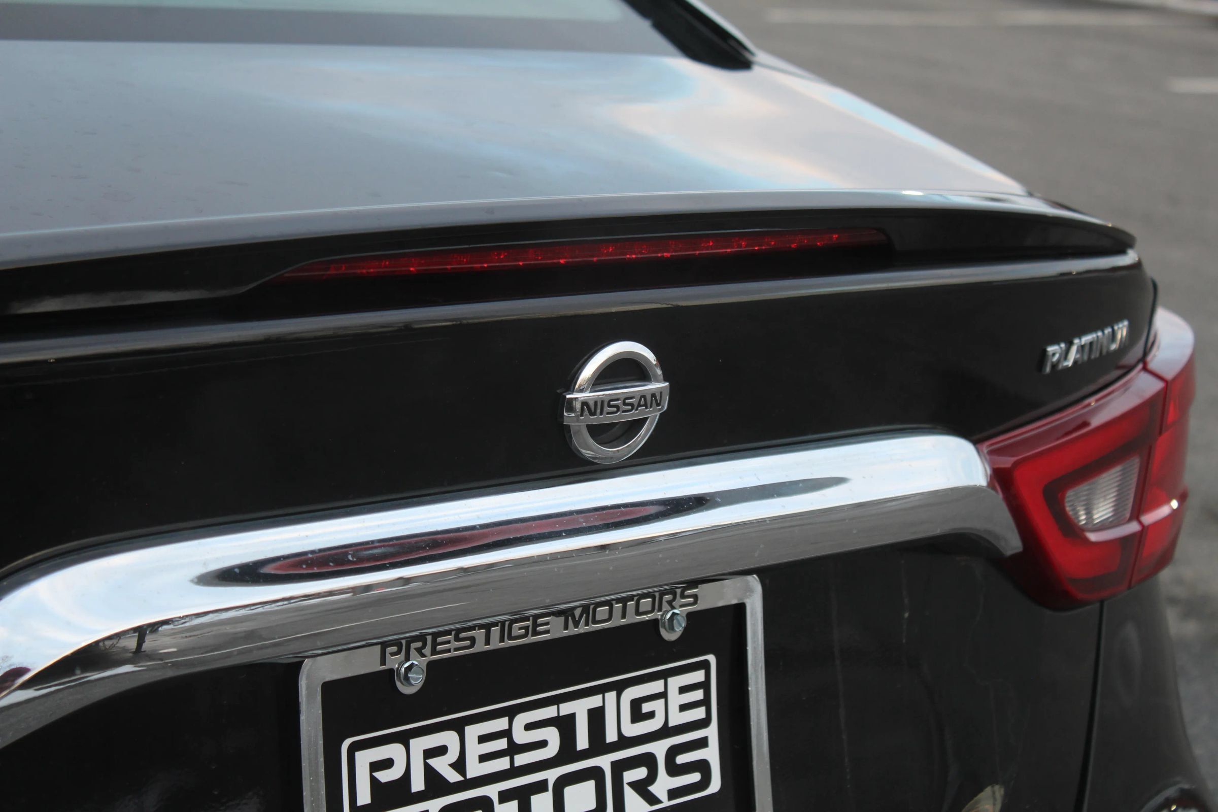 Used 2017 Nissan Maxima Platinum w/ Medallion Package FWD image 42