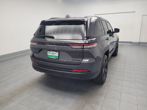 Used 2024 Jeep Grand Cherokee Limited w/ Luxury Tech Group II RWD image 7