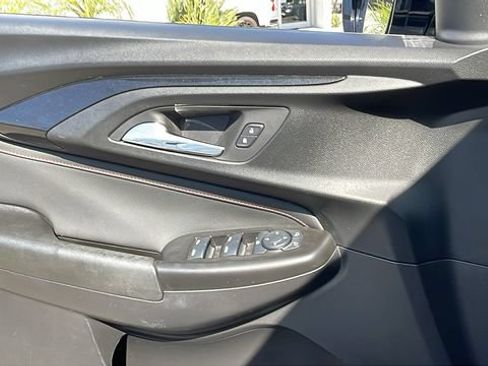 Used 2022 Chevrolet TrailBlazer RS w/ Sun and Liftgate Package FWD image 28