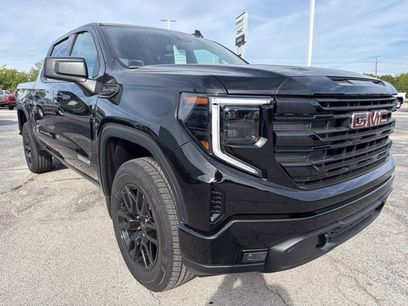 New 2026 GMC Sierra 1500 Elevation w/ LPO, Elevation Black Package