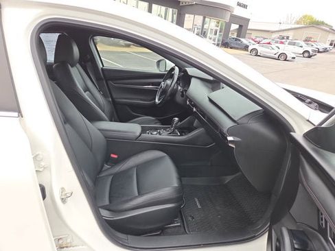 Used 2019 MAZDA MAZDA3 AWD Hatchback image 15
