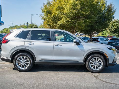 Certified 2026 Honda CR-V EX image 3