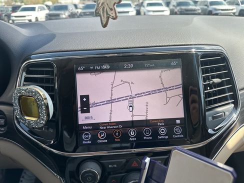 Used 2020 Jeep Grand Cherokee Limited w/ Premium Lighting Group image 9