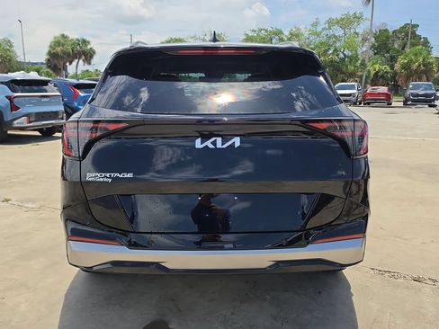 New 2026 Kia Sportage SX FWD image 7