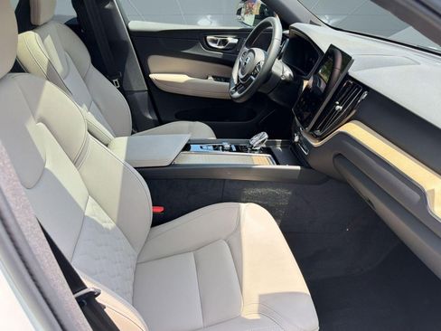 New 2026 Volvo XC60 B5 Plus w/ Climate Package PRO AWD/4WD image 30