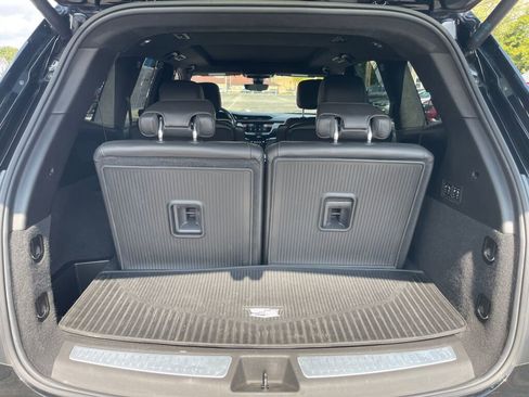 Used 2024 Cadillac XT6 Sport w/ Platinum Package image 21