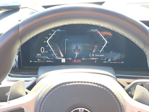 Used 2025 BMW X5 xDrive40i w/ Executive Package image 26