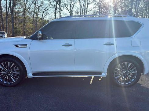 Used 2021 INFINITI QX80 Sensory w/ All-Season Package image 8