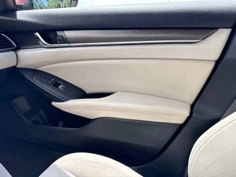 Used 2019 Honda Accord LX image 20