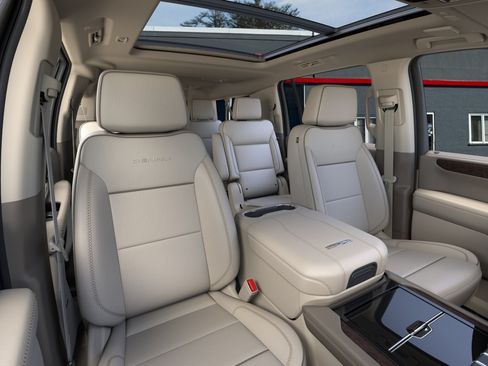 New 2026 GMC Yukon XL Denali w/ Sun & Power Step Package AWD/4WD image 40