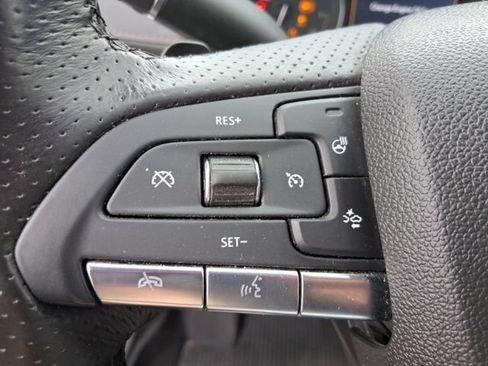 Used 2021 Cadillac XT4 Sport w/ Sun And Sound Package AWD/4WD image 18