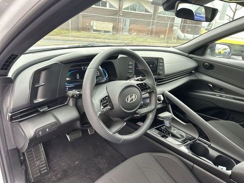 New 2026 Hyundai Elantra SEL Sport image 20