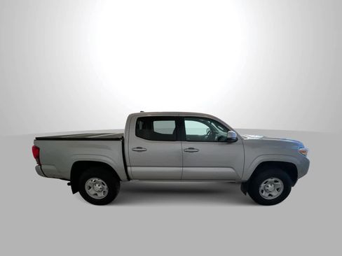 Certified 2019 Toyota Tacoma SR w/ SR Convenience Package image 9