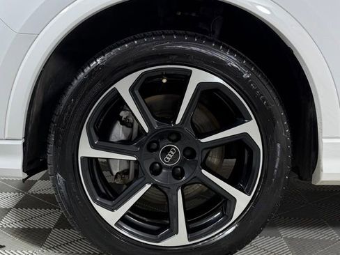 Used 2025 Audi Q3 2.0T Premium Plus w/ Premium Plus Package image 9