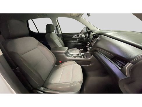 Used 2019 Chevrolet Traverse LT w/ LPO, Blackout Package AWD/4WD image 18