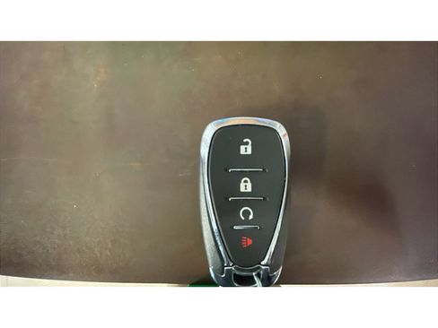 Used 2024 Chevrolet Trax RS w/ Sunroof Package FWD image 19