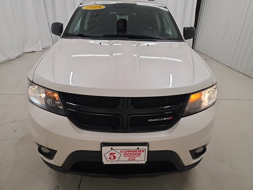 Used 2018 Dodge Journey SXT w/ Blacktop Package AWD/4WD image 8