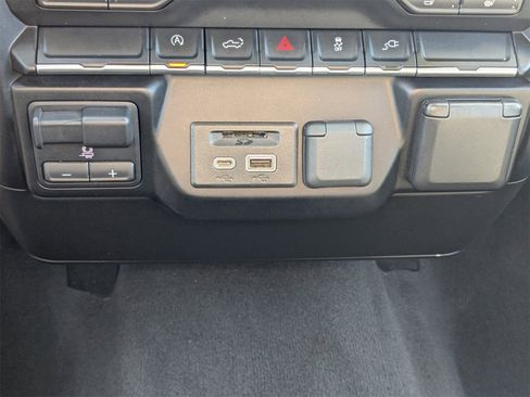 Used 2019 Chevrolet Silverado 1500 LT w/ All-Star Edition image 24