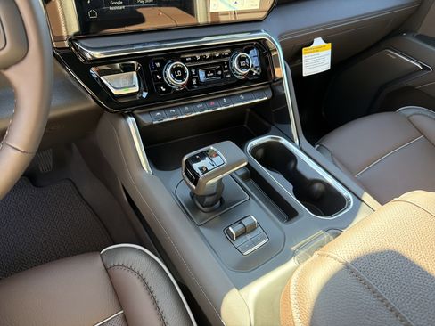 New 2026 GMC Sierra 1500 Denali w/ Denali Reserve Package image 32