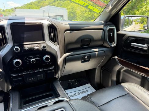Used 2019 GMC Sierra 1500 SLT w/ SLT Premium Package AWD/4WD image 27