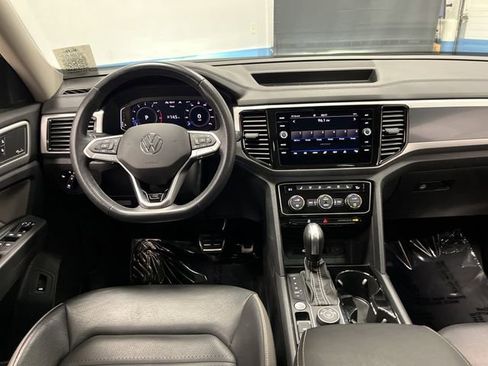 Used 2023 Volkswagen Atlas SEL Premium image 5