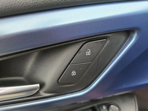 Used 2025 Chevrolet Equinox EV LT w/ Convenience Package FWD image 26