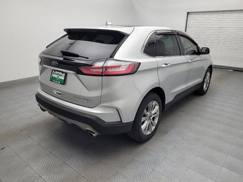 Used 2019 Ford Edge Titanium w/ Equipment Group 301A FWD image 9