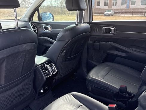 Certified 2021 Kia Sorento SX image 10