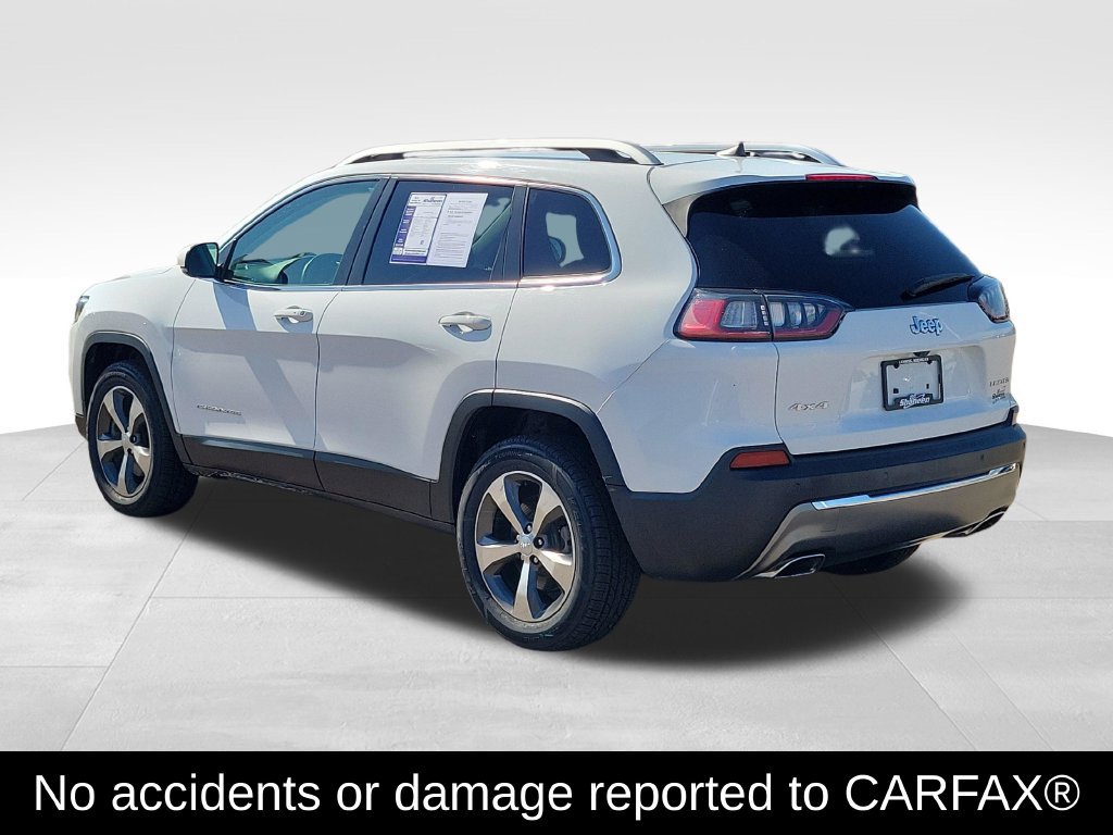Used 2019 Jeep Cherokee Limited w/ Luxury Group AWD/4WD image 4