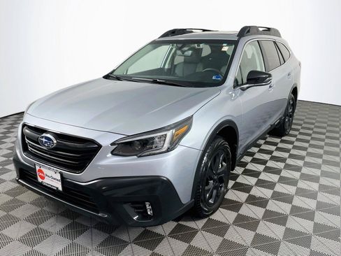 Used 2020 Subaru Outback Onyx Edition XT w/ Popular Package #2 AWD/4WD image 3