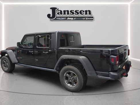 Used 2022 Jeep Gladiator Rubicon w/ Trailer Tow Package image 3