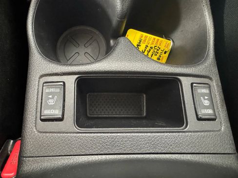 Used 2020 Nissan Rogue SV image 23