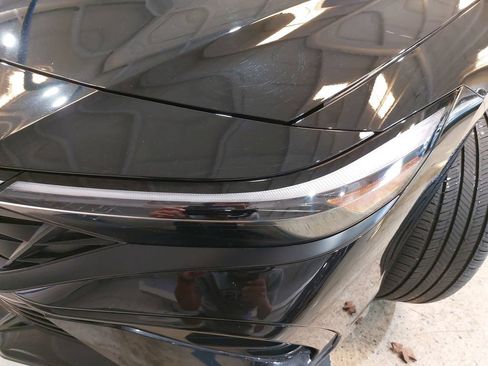 Used 2025 Hyundai Elantra Limited FWD image 30