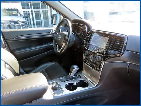 Certified 2019 Jeep Grand Cherokee Limited image 8