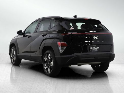 Used 2025 Hyundai Kona SEL image 3