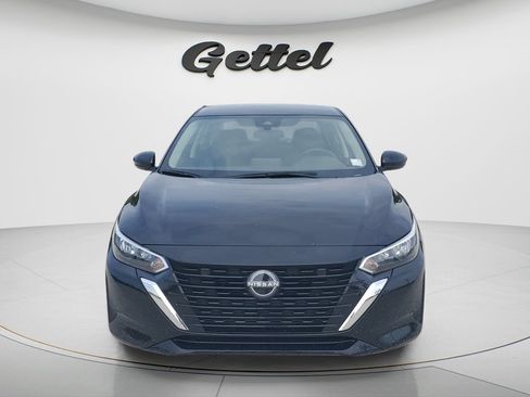 Used 2024 Nissan Sentra SV FWD image 2