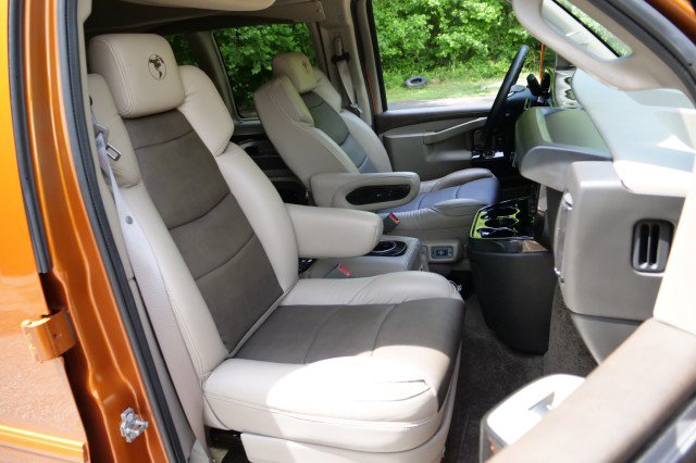 Used 2025 GMC Savana 2500 Extended w/ Driver Convenience Package RWD image 42