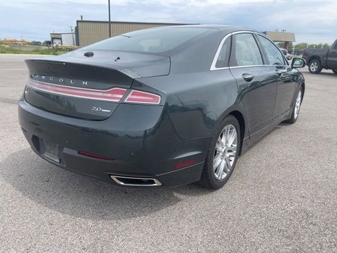 Used 2016 Lincoln MKZ FWD image 10