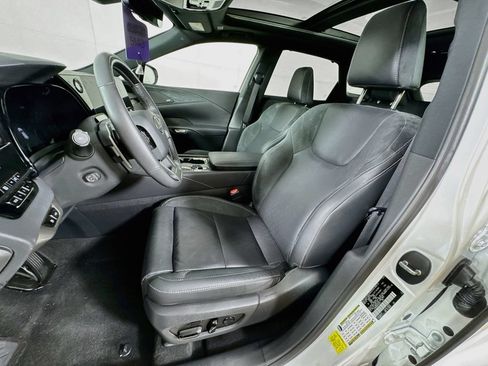 Used 2024 Lexus RX 350 FWD w/ Convenience Package image 27