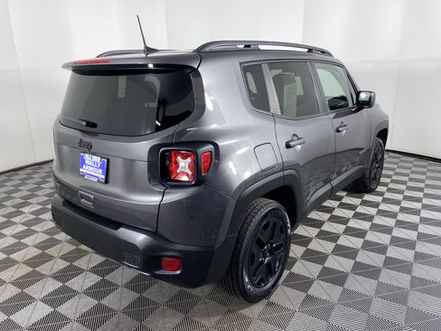 Used 2019 Jeep Renegade Sport image 6