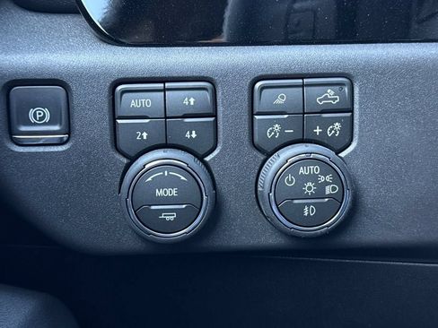 New 2026 Chevrolet Silverado 1500 LT Trail Boss w/ LT Trail Boss Premium Package AWD/4WD image 27
