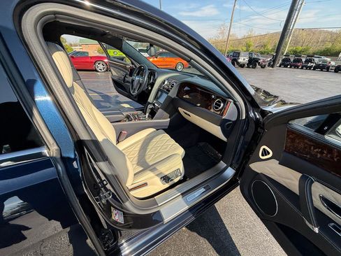 Used 2016 Bentley Flying Spur W12 AWD/4WD image 38