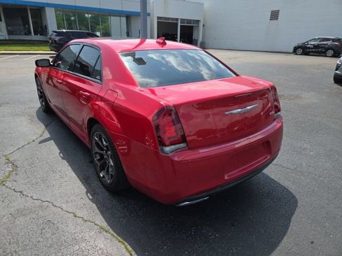 Used 2016 Chrysler 300 S w/ 300S Premium Group RWD image 4