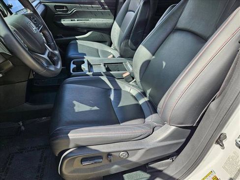 Used 2023 Honda Odyssey Sport image 15