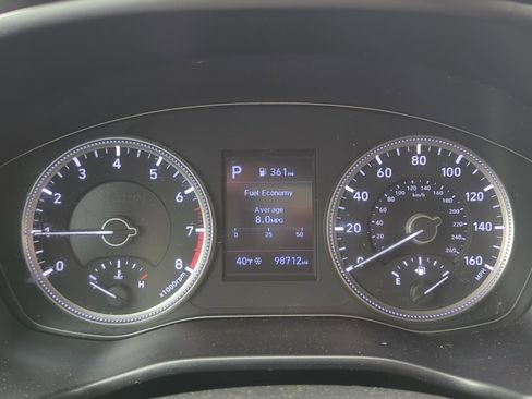 Used 2019 Hyundai Santa Fe SE image 8