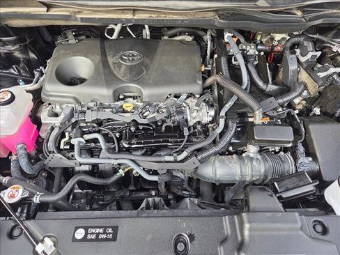 Used 2024 Toyota Sienna XLE image 22