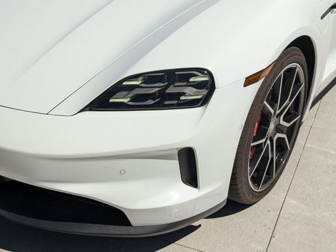 New 2025 Porsche Taycan 4S AWD/4WD image 11