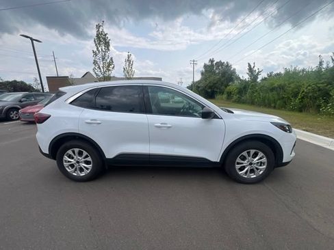Used 2023 Ford Escape Active AWD/4WD image 4